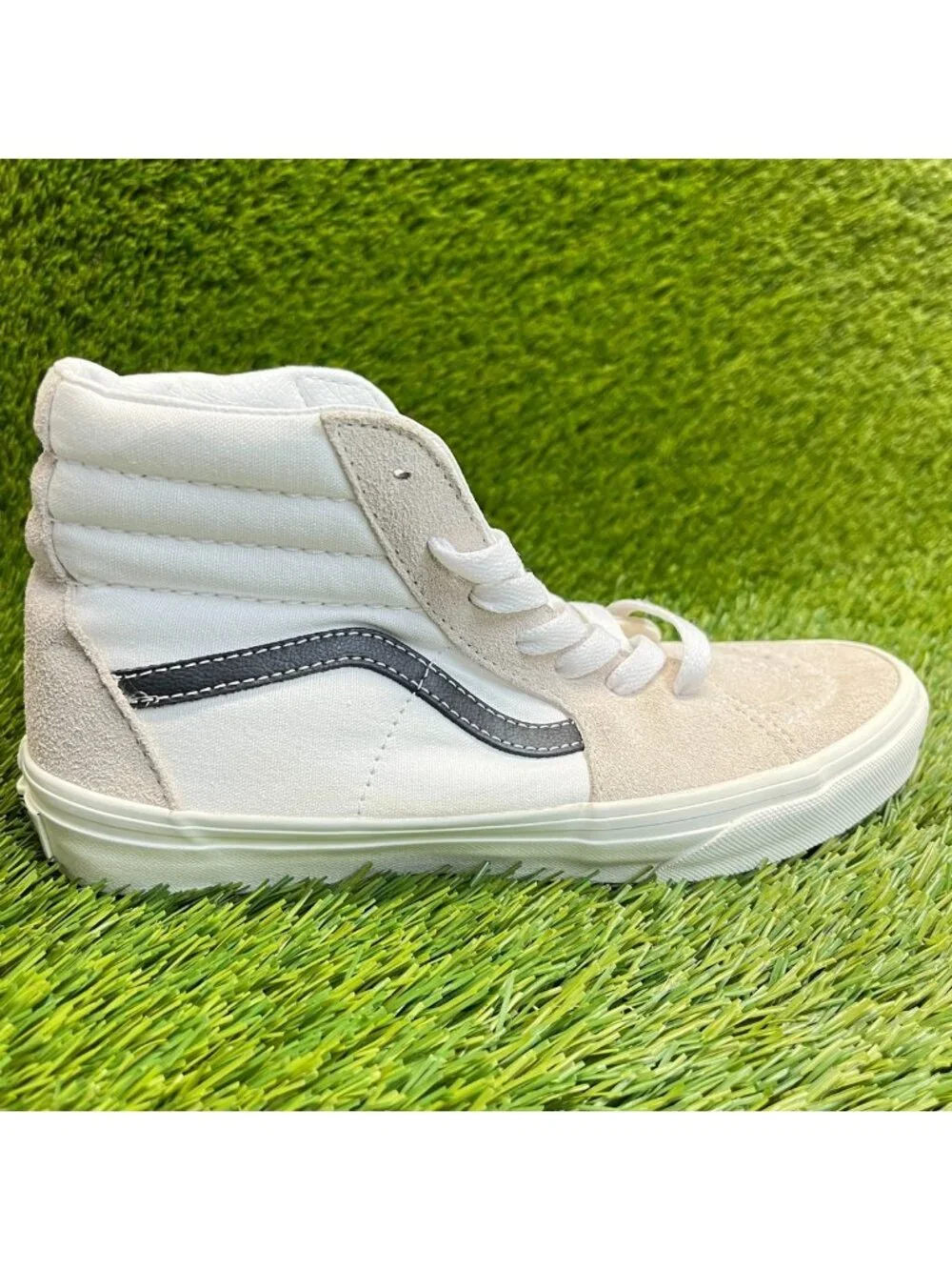 Vans Sk8-Hi Boys Size 5.5Y Beige Cream Athletic Skateboard Shoes Sneakers